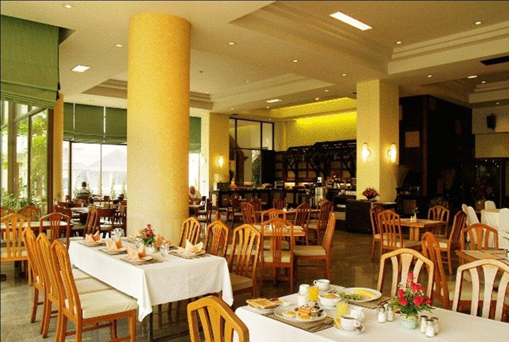 Royal Lanna Hotel Τσιάνγκ Μάι Εξωτερικό φωτογραφία