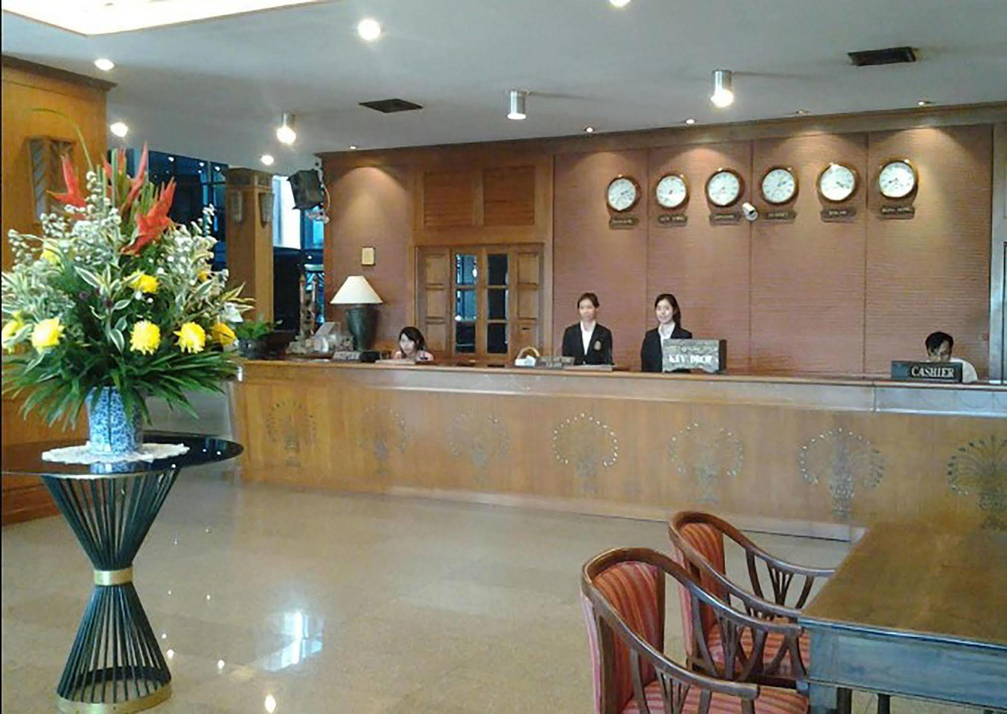 Royal Lanna Hotel Τσιάνγκ Μάι Εξωτερικό φωτογραφία