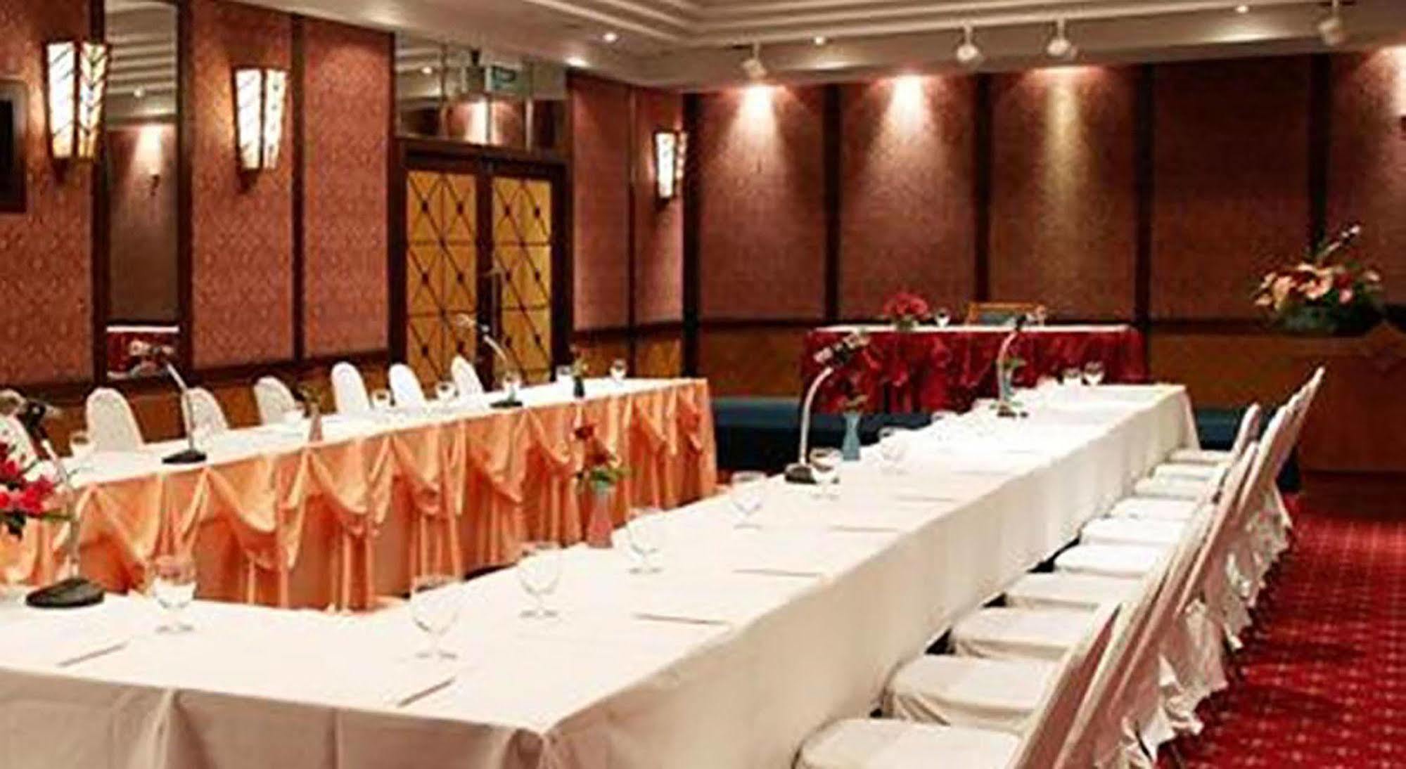 Royal Lanna Hotel Τσιάνγκ Μάι Εξωτερικό φωτογραφία