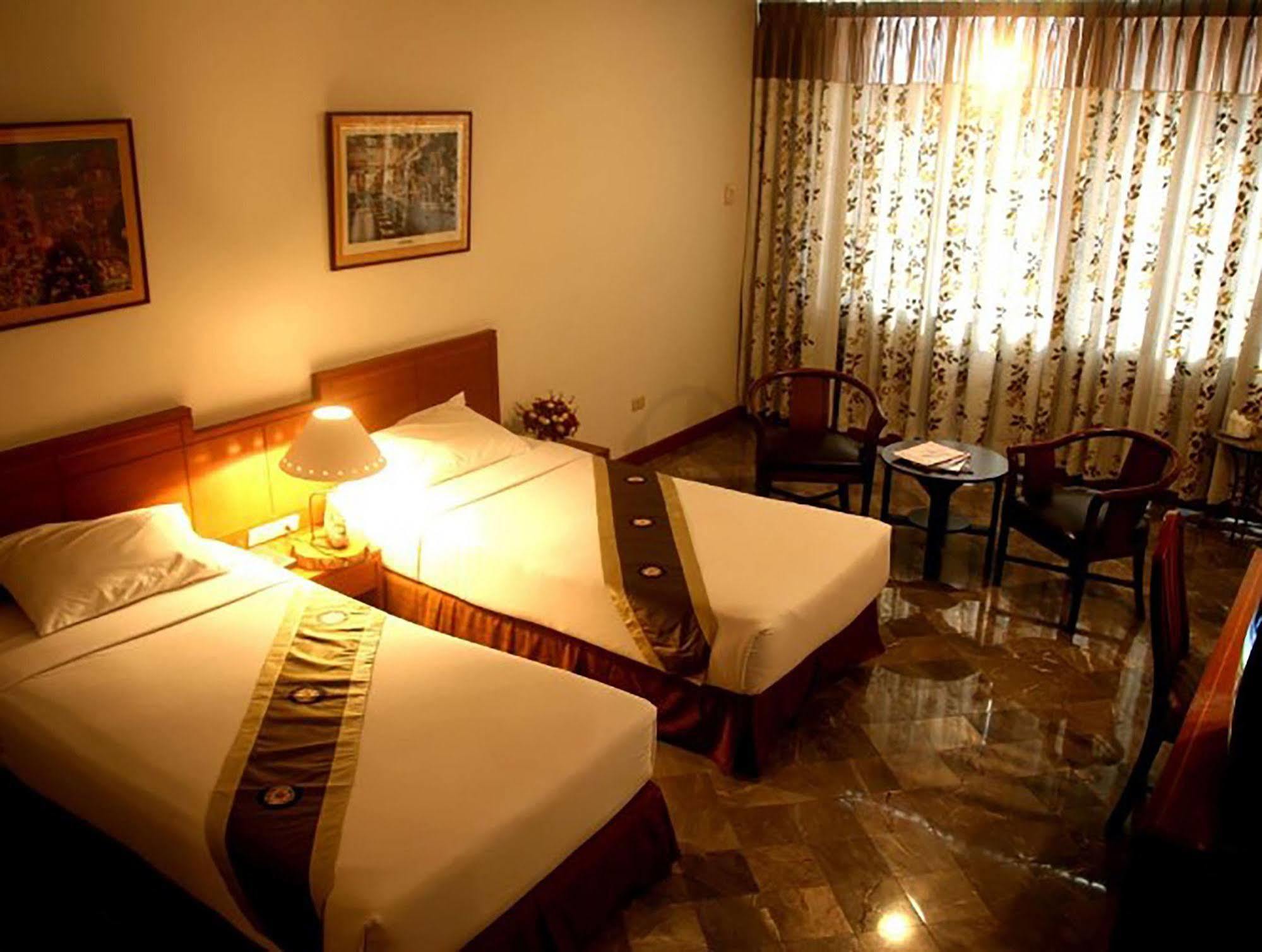 Royal Lanna Hotel Τσιάνγκ Μάι Εξωτερικό φωτογραφία