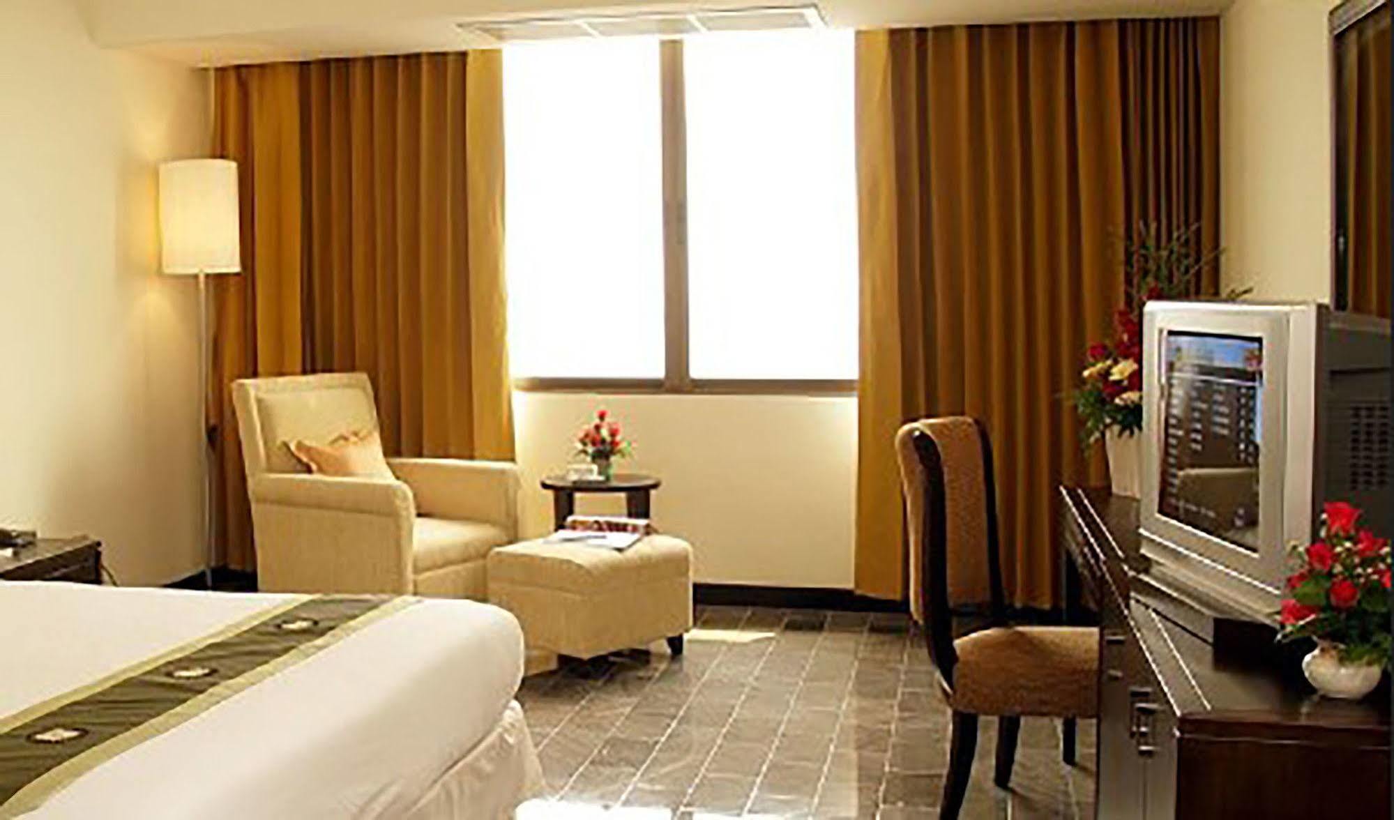 Royal Lanna Hotel Τσιάνγκ Μάι Εξωτερικό φωτογραφία